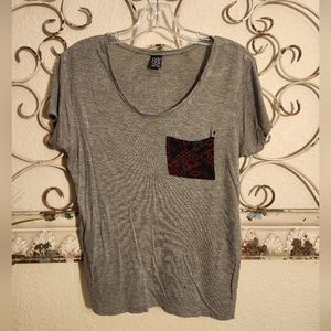 🦄 Empyre Scoop Neck Pocket Tee